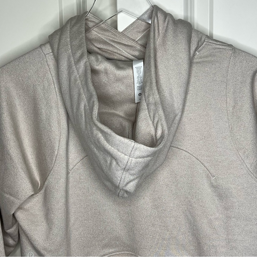 New Lululemon Loungeful Cropped Hoodie Spark 4 Beige Gold Bone Sweatshirt Crop - Picture 5 of 16